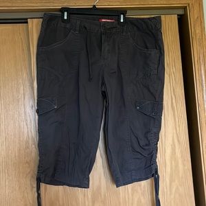 Jr. Sz 15 Unionbay capris grey